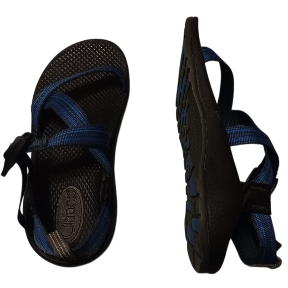 Chaco Z/Cloud sandals big kid size 4 blue and black waterproof hiking